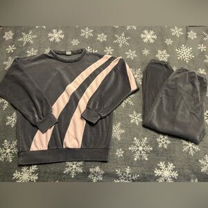 Chic Gray and Pink Sweatshirt Set